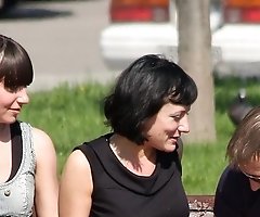 Accidental upskirt of girl on high heels